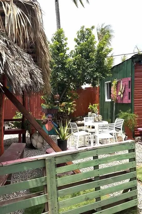 Papaya Apartment Bavaro Just Steps From The Beach. 푼타 카나